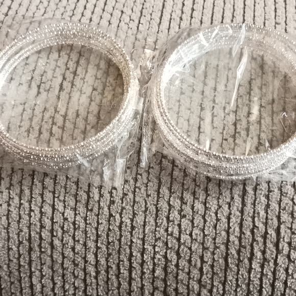 Accessories - 2 packs of 10 bracelets size small